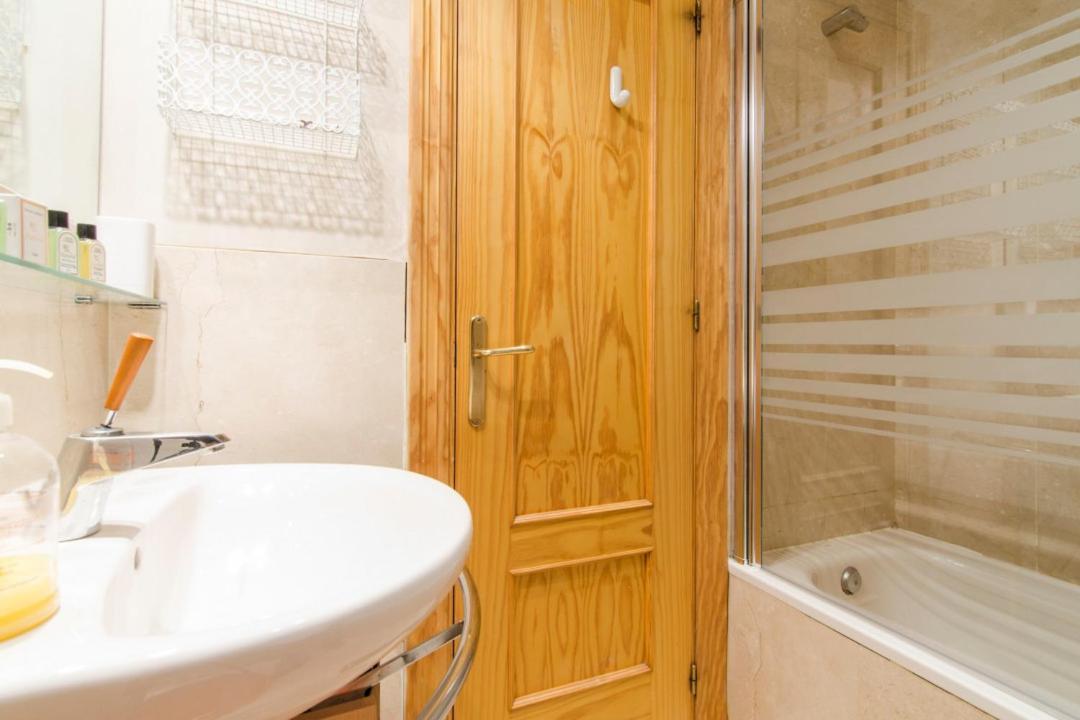 Appartamento 1 Bedroom 1 Bathroom Furnished - Chueca - Bright In Downtown Area - Mintystay Madrid